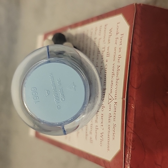 Rare 1999 Hallmark Mischievous Kitten, Keepsake Ornament With Original Box - Picture 7 of 8